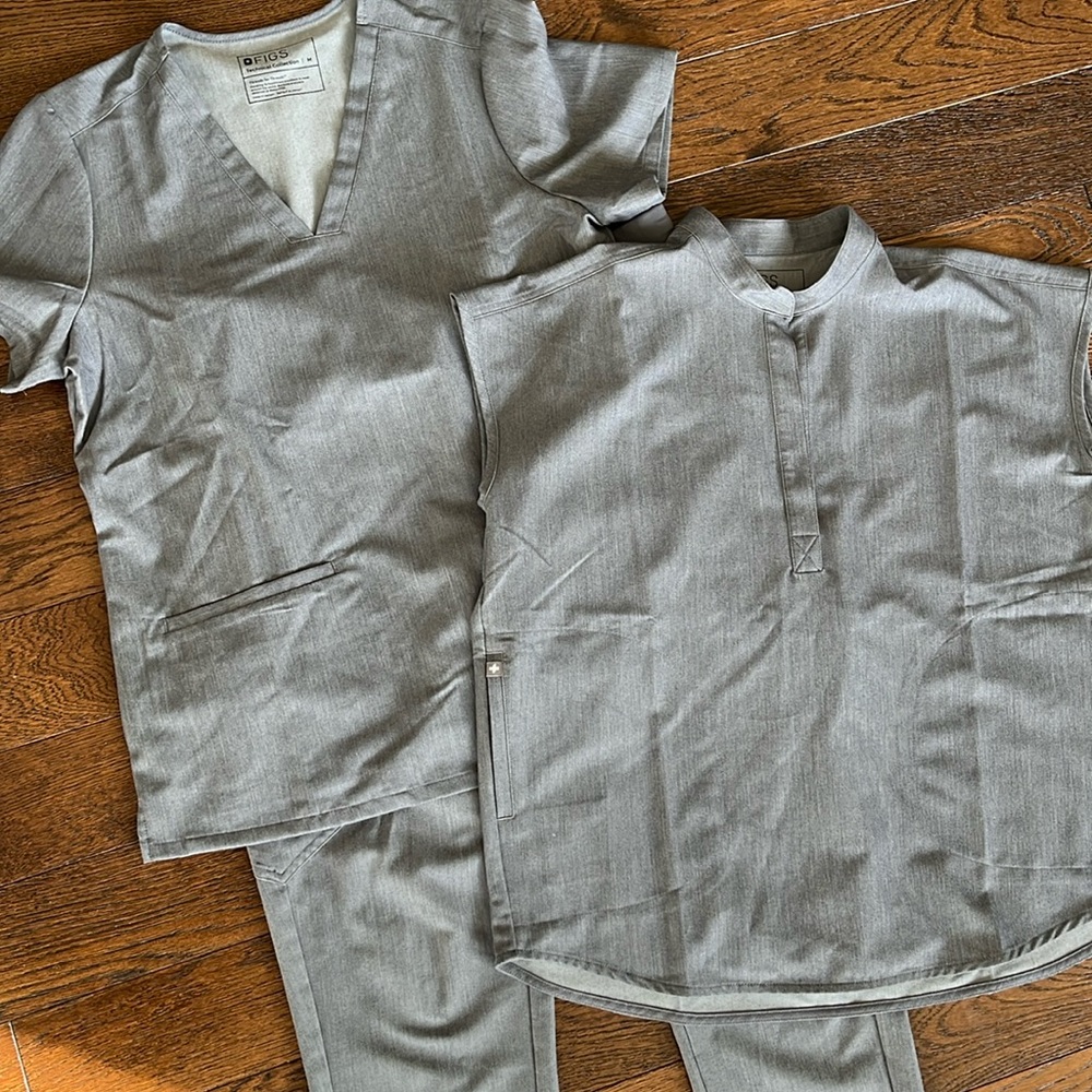 Figs scrubs set in heathered grey